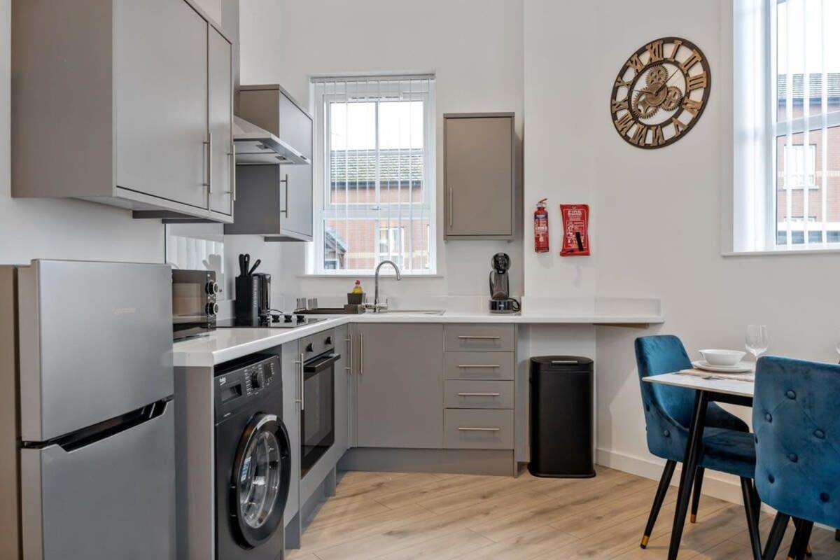 Contemporary 2 Bed Apartment -Belfast East Village Bagian luar foto